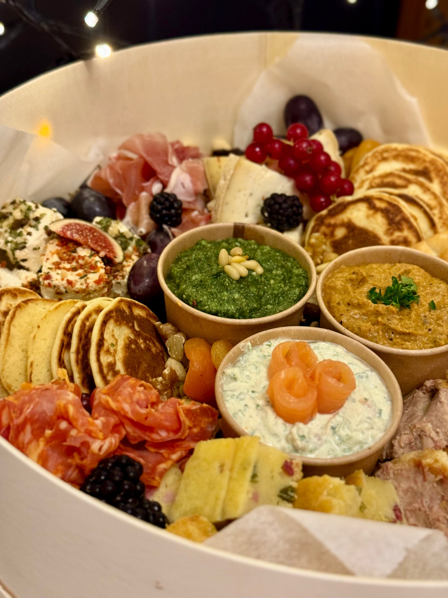 Box apéro + bûche disponible du 19 au 31 décembre en click&collect